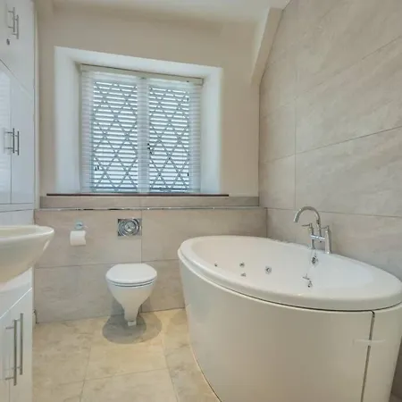 Boutique Property, Strawberry Cottage...keswick Prázdninový dům *
